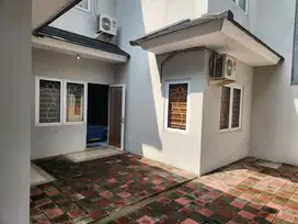 DIJUAL .RUMAH LUAS TANAH 171 DI CLUSTER BARU KOTA WISATA, DEKAT MAL