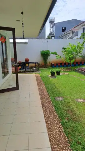 DIJUAL. RUMAH MEWAH DI SEBERANG MAL KOTA WISATA, HARGA MURAH
