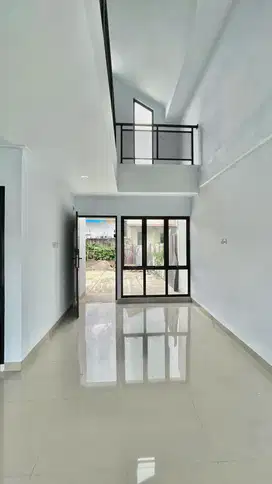 RUMAH SIAP HUNI DI FLAMBOYAN MEDAN MEWAH