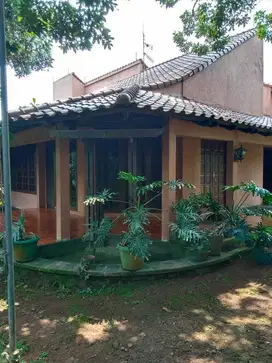 Dijual rumah di witanahardja