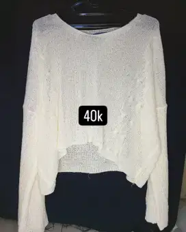 Crop top oversize rajut