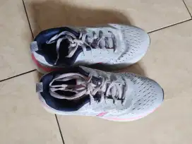 Sepatu wanita cewek