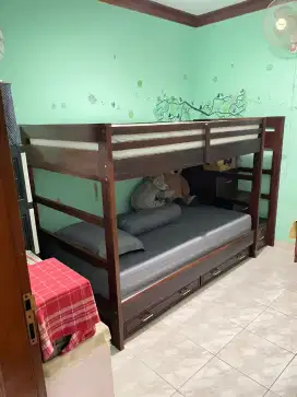 Tempat tidur bertingkat