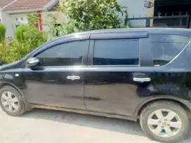 Jual mobil livina matic THN 2009