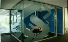 Dekorasi sticker kaca film perumahan gedung bangunan etalase stiker