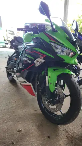 Zx25 ABS, SE,QS,KRT tipe tertinggi