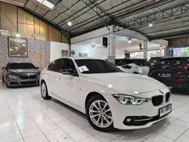 BMW 320i SPORT AT 2016 BSI FREE SERVICE LOW KM SIAP PAKAI