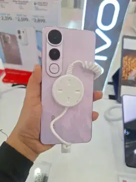 Kredit atau cash Vivo V50 Lite