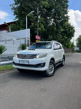 [CASH] Toyota Fortuner Vnt At Diesel 2014 Putih Tt Pribadi Fortuner At