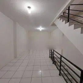 ruko Komersil 3.5lt Di Area Pasar Baru Jakpus