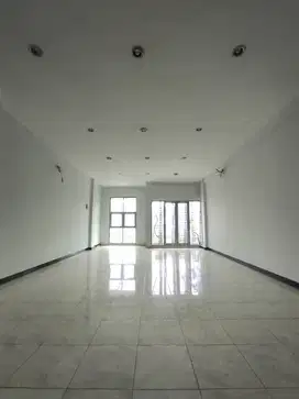 Sewa Ruko Strategis Mainroad Pasirkaliki 3,5 Lantai