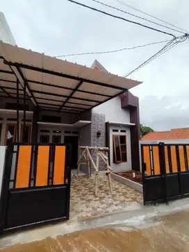 Sisa 1 ready siap huni free canopi dan keramik carport