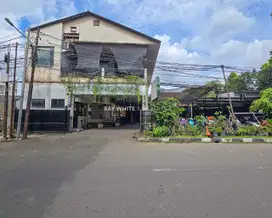 Tanah dan Bangunan Tempat Usaha  di Jl Guntur