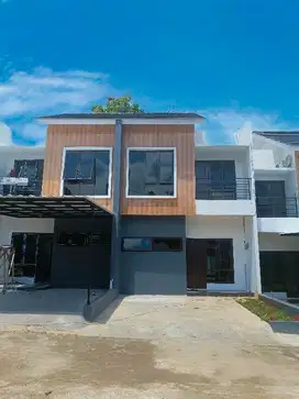 RUMAH 2 LANTAI SIAP HUNI DEKAT PEMDA CIBINONG