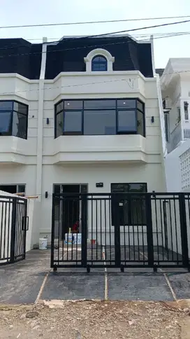 Dijual Rumah 2 Lantai Nempel Grand Depok City