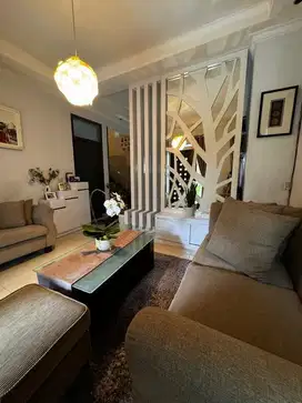 Rumah Mewah Bagus Strategis Di Ciateul Kota Bandung Dekat Alun Alun