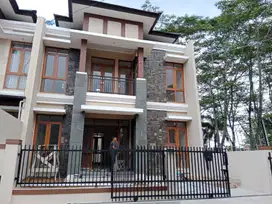 Rumah Hade di Margahayu Raya Ciwastra Buahbatu dkt Kawaluyaan Metro