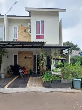 Rumah semifurnished dalam komplek tanah Baru Beji dekat jaksel
