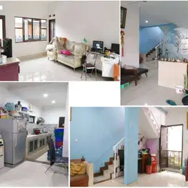 Dijual Rumah cocok untuk kost-kostan Jl Barata Sayap Pajajaran