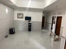 DIJUAL RUMAH LANTAI 1 SIAP HUNI LOKASI JALAN TRIJATA
