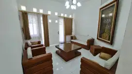 TURUN HARGA: Rumah Terawat Cocok untuk Bisnis Rumahan di Jatiwaringin
