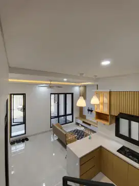 Dijual Rumah Cantik 2 Lantai Dekat Tol Limo