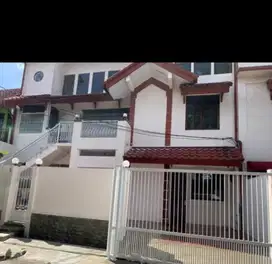 Dijual Rumah Megah 3 Lt Komplek Cipinang Indah Bebas Banjir Strategis