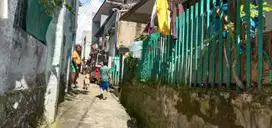Dijual rumah tua di sayap kebon kawung
