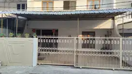 Rumah Siap Huni Kompleks di Kemayoran