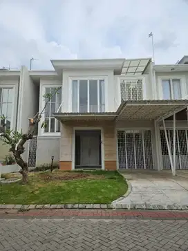 Disewakan Rumah Pakuwon City Full Furnish cluster long beach
