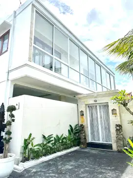 FOR RENT 2BR BRAND NEW VILLA IN CEMAGI