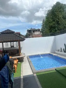 jual rumah mewah tengah kota Serang ada kolam renangnya
