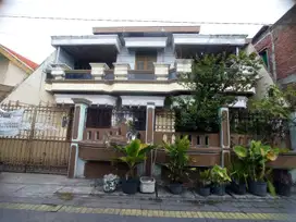 Di Jual Rumah & Tempat Kost Ketintang,selangkah Ke Royal Plaza
