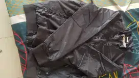 Dijual jaket parasut merk wrangler uk.L