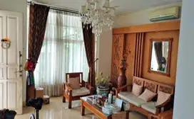 Rumah bagus Lokasi Exclusive di Pondok Indah Jakarta Selatan
