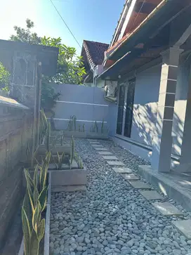 Rumah Strategis Nuansa Taman Griya Jimbaran