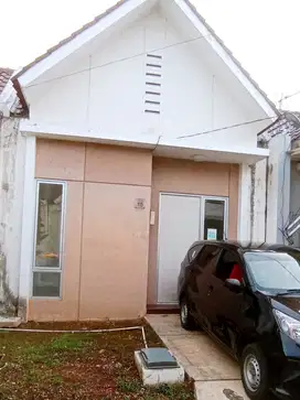 Disewakan Rumah cantik rapih dekat Cartenz dan Matera residen