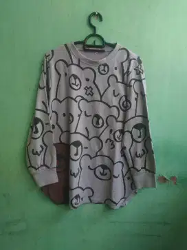 Sweater preloved pribadi ukuran M