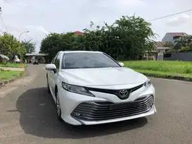 Toyota Camry 2.5 V 2020