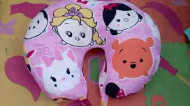 Bantal tidur bayi dan bantal menyusui