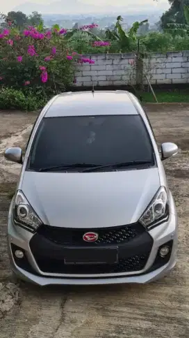 2017 Daihatsu Sirion D 1.3 type M/T