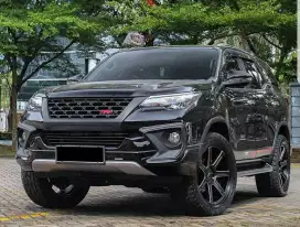 Bodykit Fortuner VRZ TRD 2016 - 2019 Plus Cat