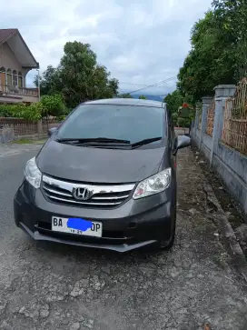 Dijual Honda Freed Sd 2012 Facelift