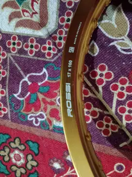 Di jual velg Rossi gold