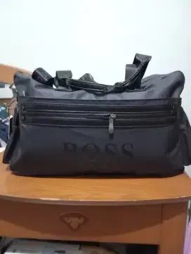 Travel bag Boss cakep brandnew