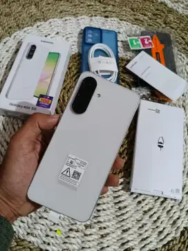 Samsung A56 5G 8/256 baru dua Hari