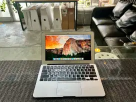 MacBook Air 11 Inch 2015 8/128 GB