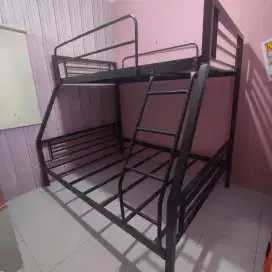 Ranjang Tingkat Besi 120/160