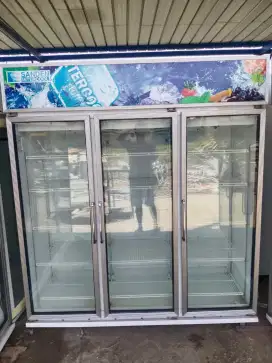 Showcase 3 Pintu Sanden Intercool