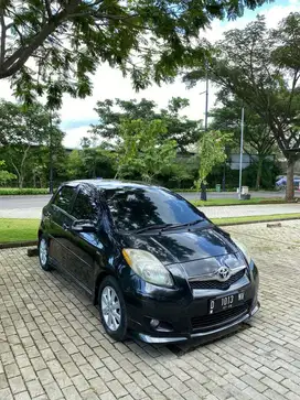 Toyota Yaris S Limited Matic 2010